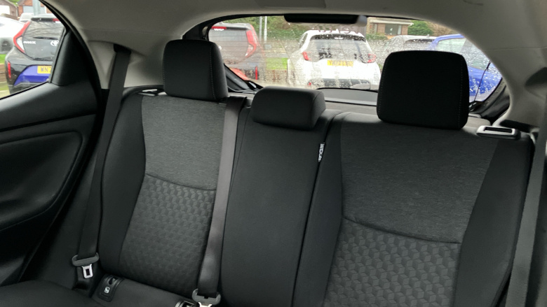 Toyota Yaris 1.5 Hybrid Design 5dr CVT Hybrid Hatchback